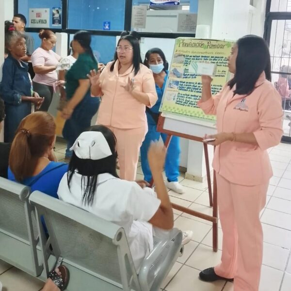 Charla Educativa sobre Planificaci&oacute;n Familiar