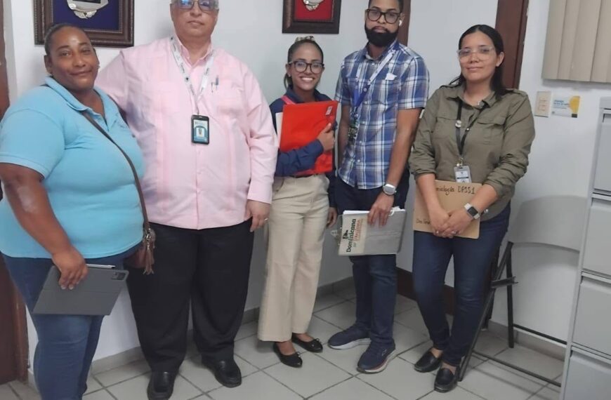 Visita del Departamento de Epidemiolog&iacute;a