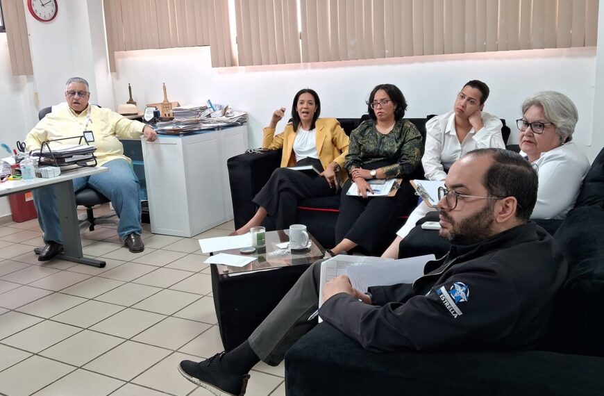 Reuni&oacute;n del Comit&eacute; de Mejora Continua de la Calidad de la Atenci&oacute;n y Seguridad del Paciente
