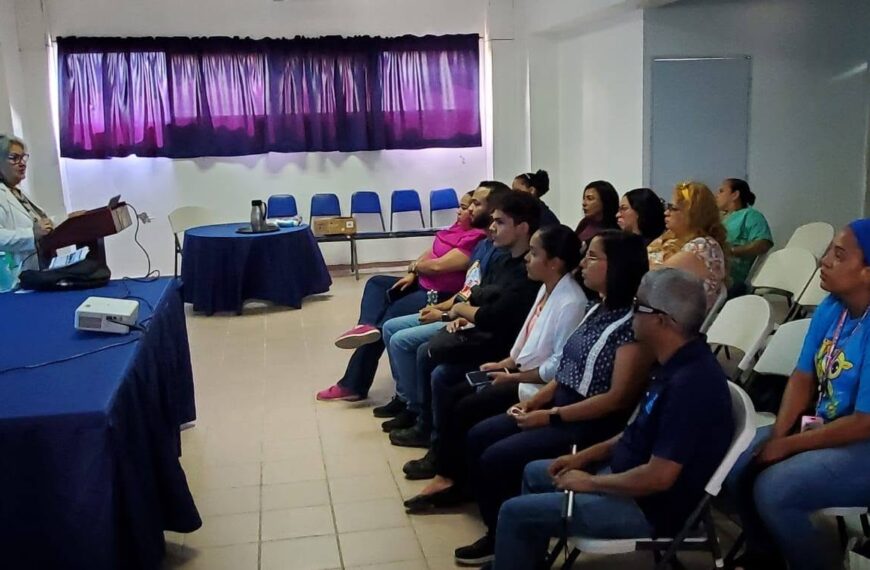 Capacitaci&oacute;n sobre humanizaci&oacute;n de los servicios.