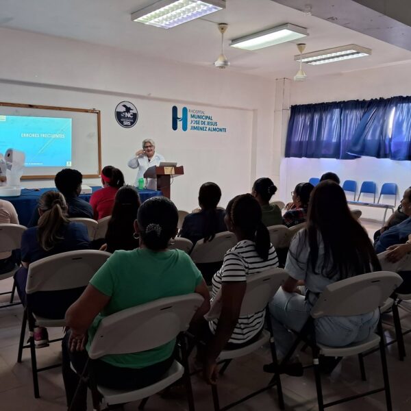 Capacitaci&oacute;n sobre la correcta higiene de manos